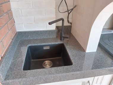 барбекю из камня