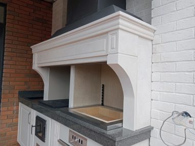 барбекю из камня